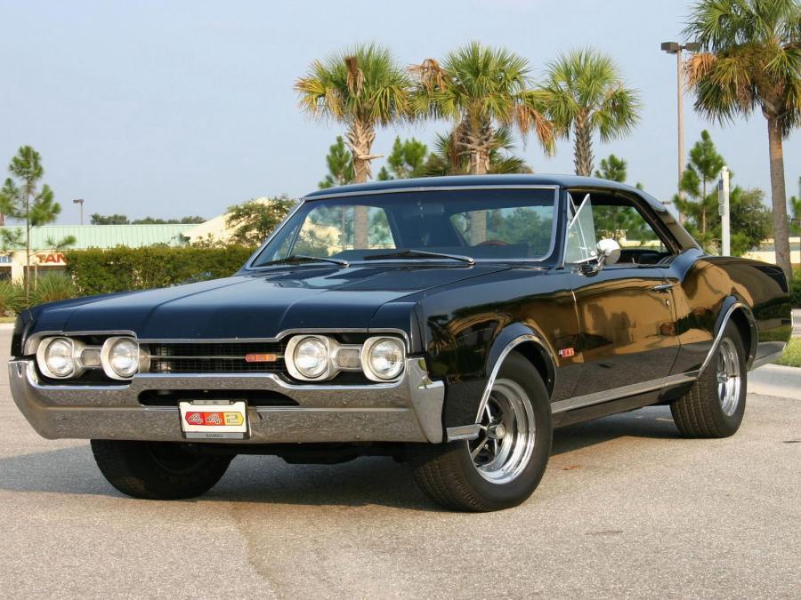 Oldsmobile Cutlass 442 Holiday Coupe '1967